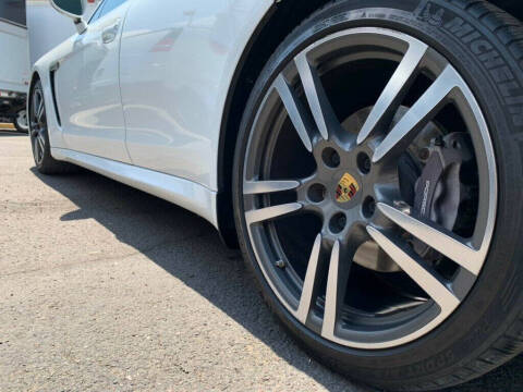 2015 Porsche Panamera