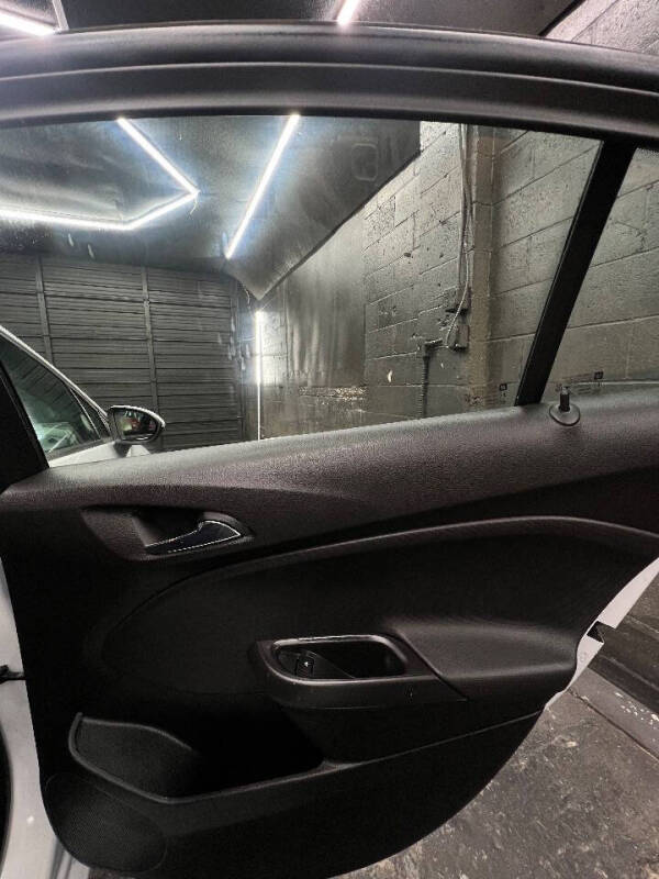 2018 Chevrolet Cruze LS Auto