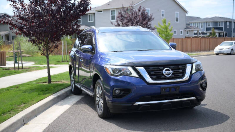2020 Nissan Pathfinder SL