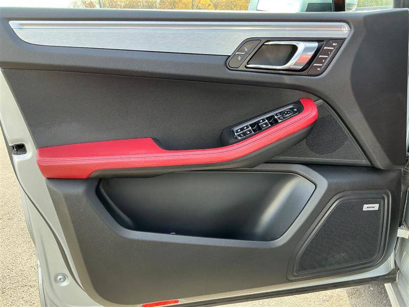 2017 Porsche Macan GTS