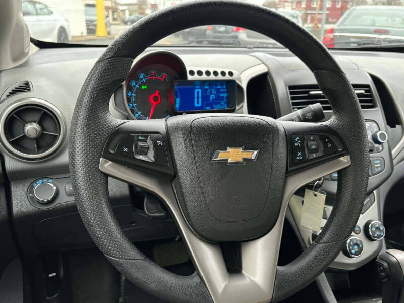 2013 Chevrolet Sonic LT Auto