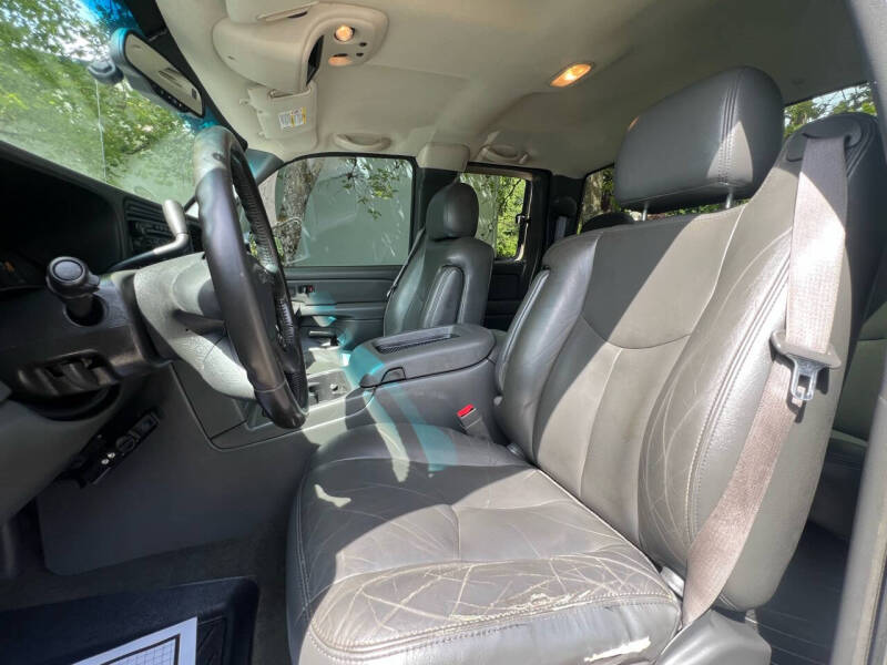 2004 GMC Sierra 2500HD SLT