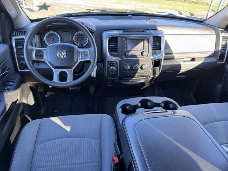 2024 RAM 1500 Classic SLT