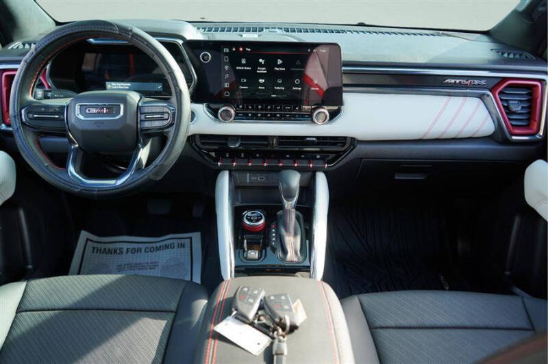 2024 GMC Canyon AT4X