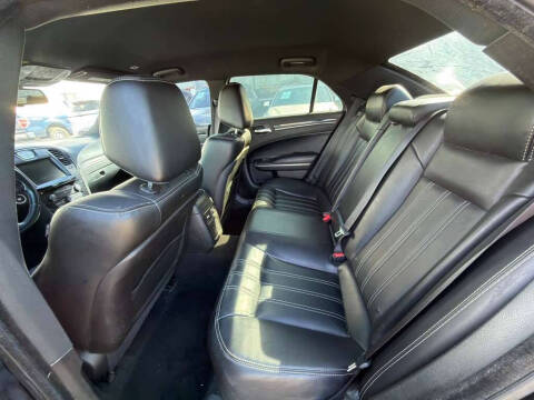 2019 Chrysler 300 S