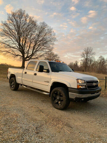 2006 Chevrolet Silverado 2500HD for sale at Car Masters in Plymouth IN