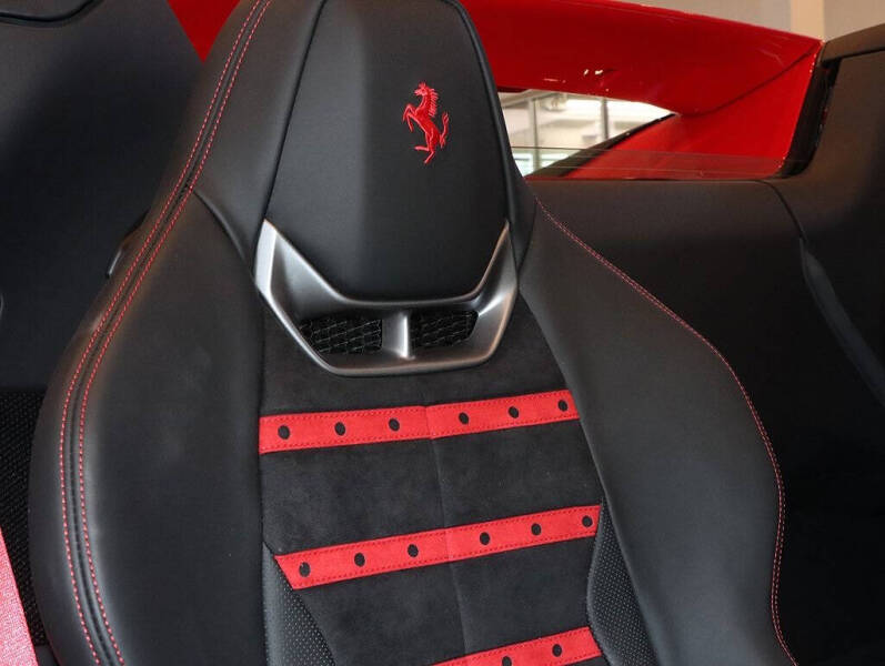 2024 Ferrari 296 GTS