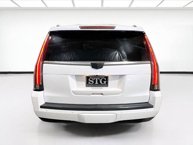 2016 Cadillac Escalade Platinum