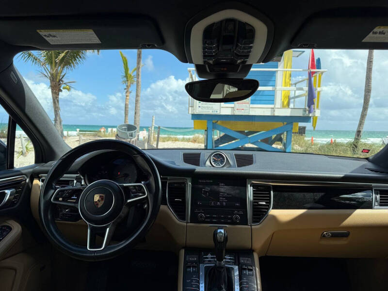 2018 Porsche Macan S