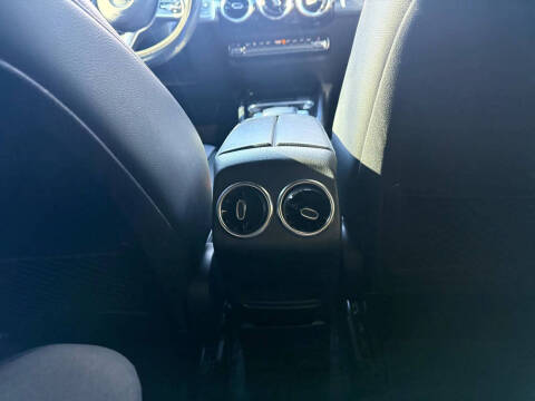 2020 Mercedes-Benz GLB GLB 250