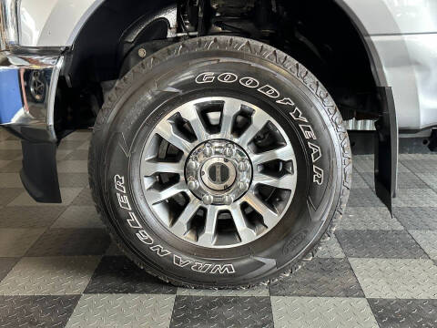 2022 Ford F-350 Super Duty Lariat