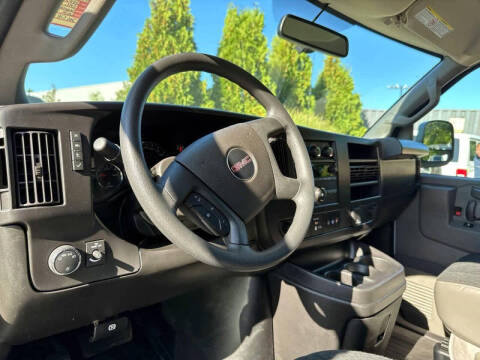 2023 GMC Savana 2500