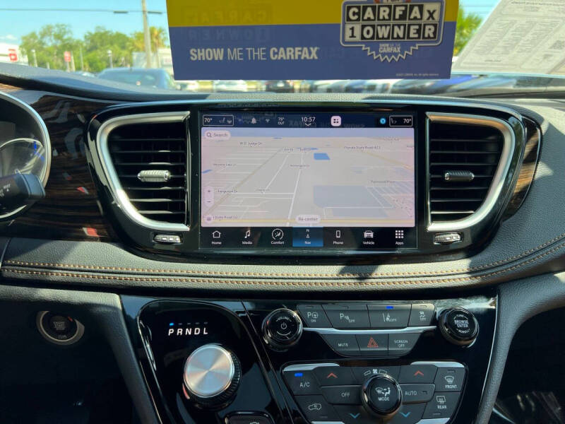 2023 Chrysler Pacifica Plug-In Hybrid Pinnacle