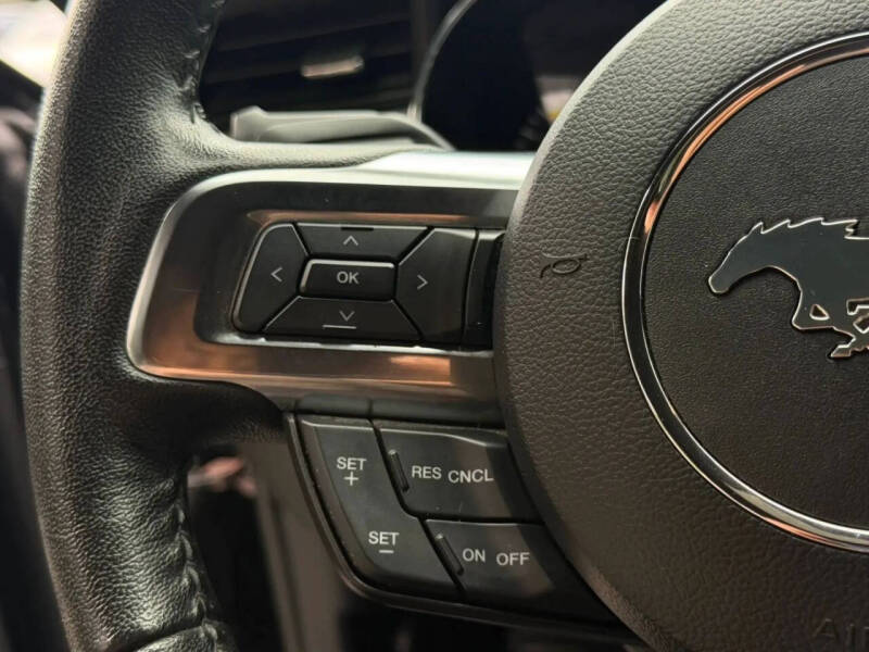 2017 Ford Mustang V6