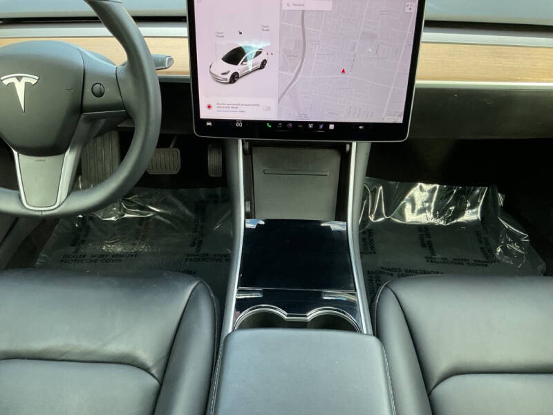 2019 Tesla Model 3 Mid Range