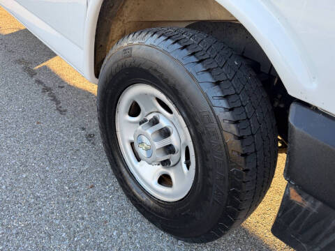 2021 Chevrolet Express 2500