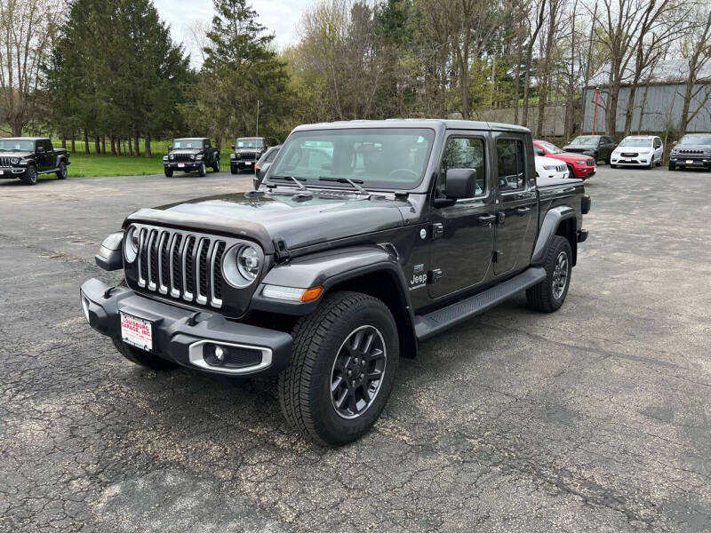 Used 2021 Jeep Gladiator Overland with VIN 1C6HJTFG8ML501784 for sale in Cuba City, WI