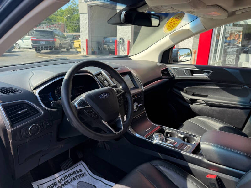 2019 Ford Edge Titanium