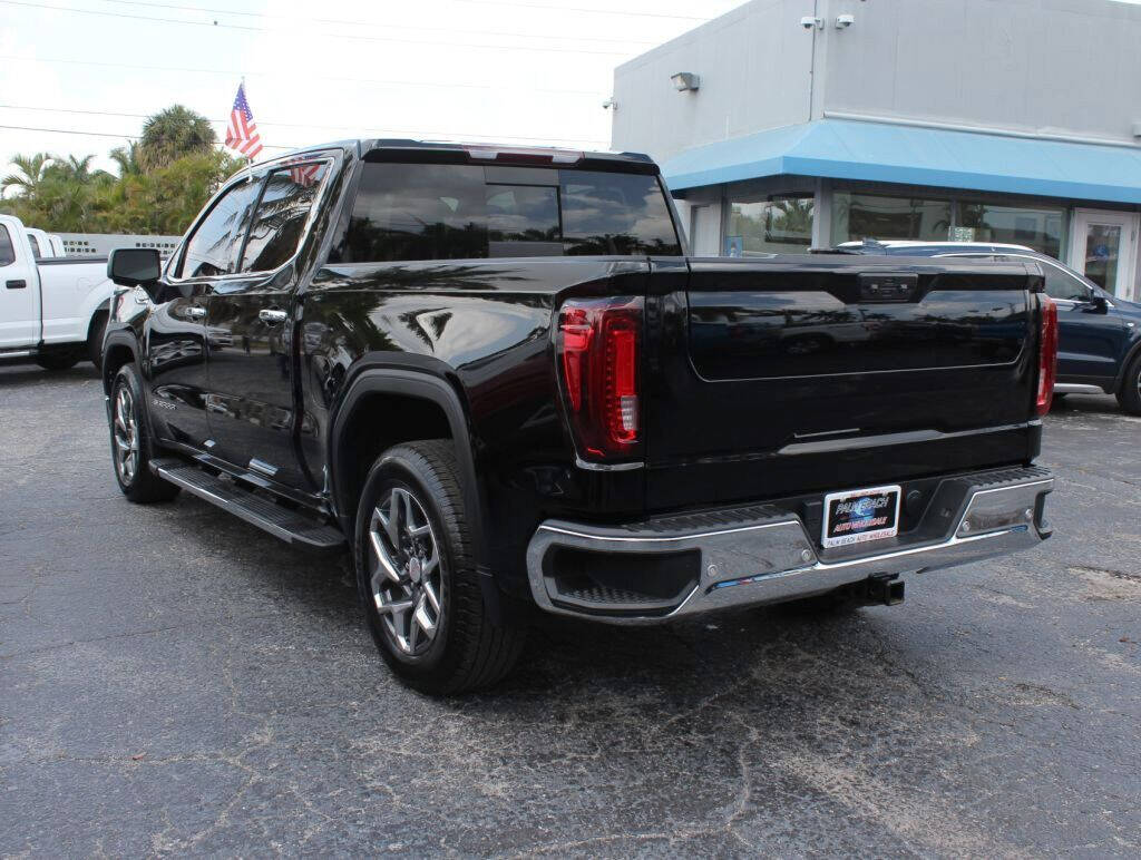 2022 GMC Sierra 1500  - $56,995