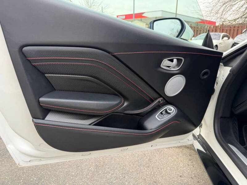 2019 Aston Martin Vantage