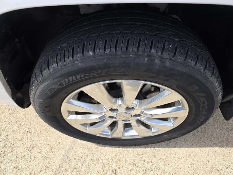 2017 Jeep Cherokee Overland