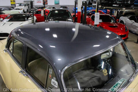 1951 Packard 200 Deluxe