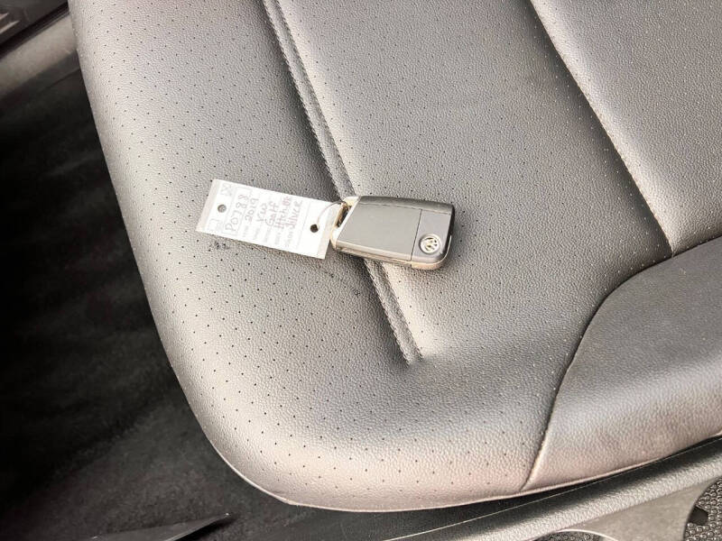 2019 Volkswagen Golf SE