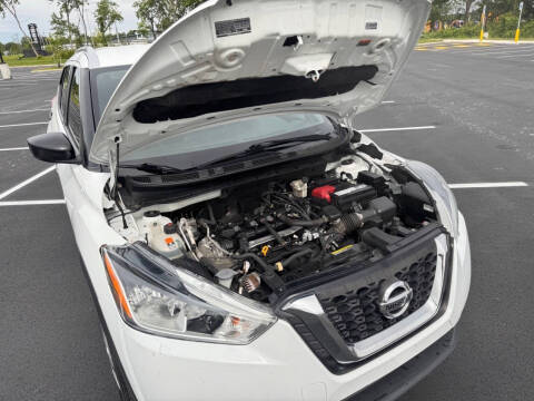 2019 Nissan Kicks S
