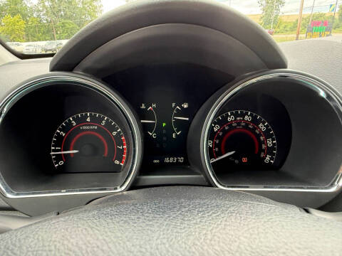 2011 Toyota Highlander SE