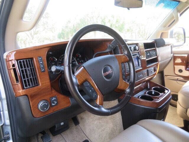 2017 GMC Savana 2500