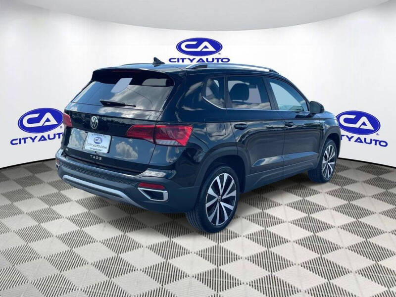 2024 Volkswagen Taos SE