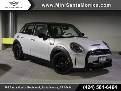 2022 MINI Hardtop 4 Door