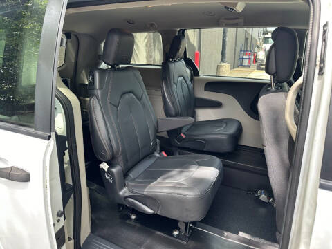 2018 Dodge Grand Caravan SE Plus