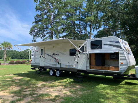 2013 Palomino Puma 30kfb for sale at C M Motors Inc in Florence SC