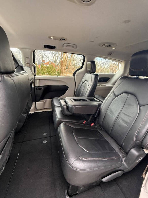 2017 Chrysler Pacifica Touring Plus