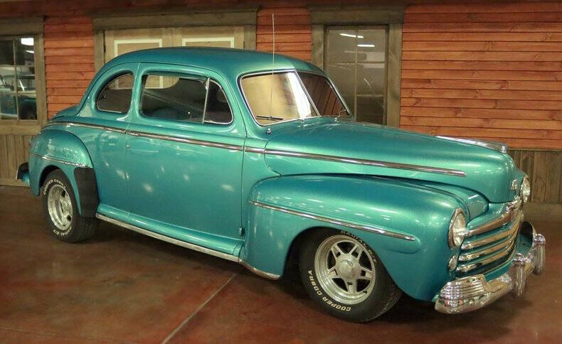 1948 Ford Super Deluxe