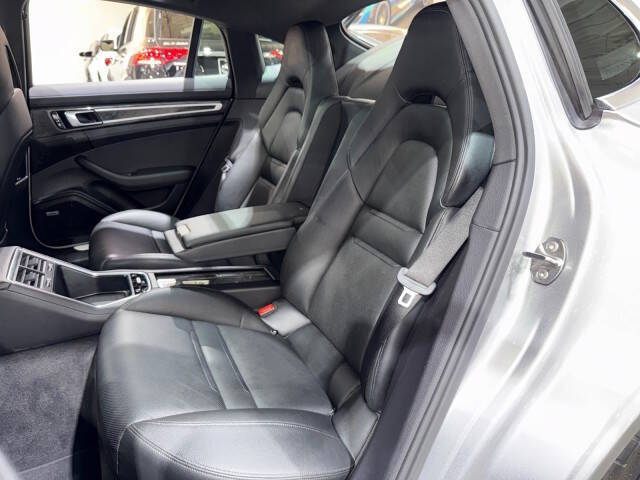 2018 Porsche Panamera 4S