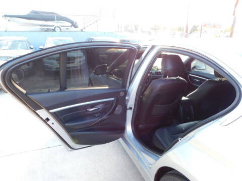 2017 BMW 3 Series 330e iPerformance