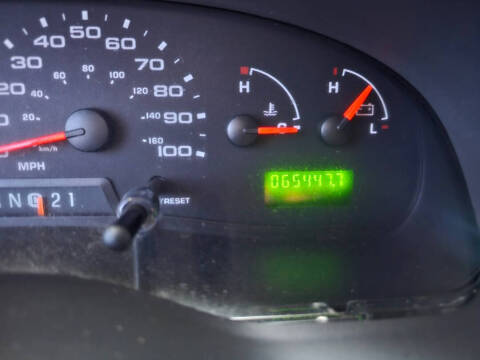 2004 Ford E-Series E-150