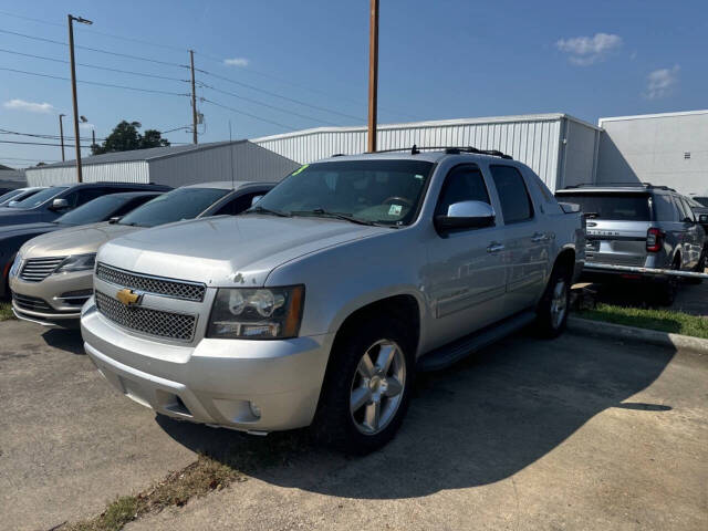 2013 Chevrolet Avalanche for sale at Falasteen Motors in La Place, LA