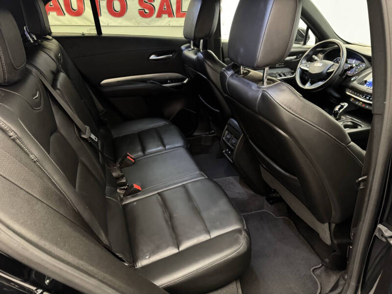 2022 Cadillac XT4 Premium Luxury