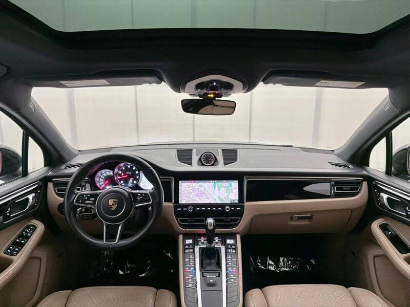 2020 Porsche Macan