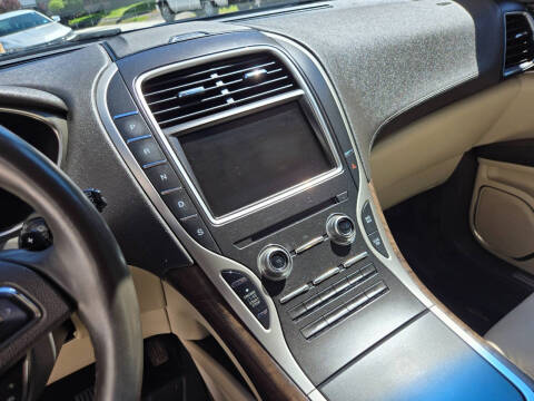 2016 Lincoln MKX Select