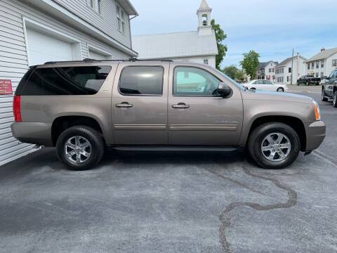 2013 GMC Yukon XL for sale at VILLAGE SERVICE CENTER in Penns Creek PA