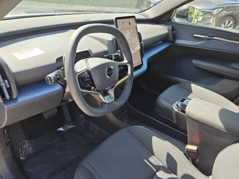 2025 Volvo EX30 Twin Plus