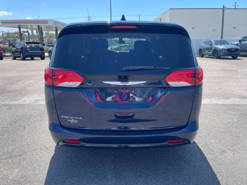 2017 Chrysler Pacifica Touring