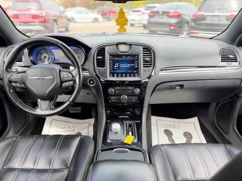 2019 Chrysler 300 S