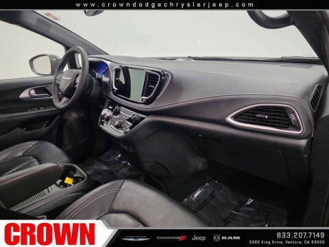 2022 Chrysler Pacifica Hybrid Touring L