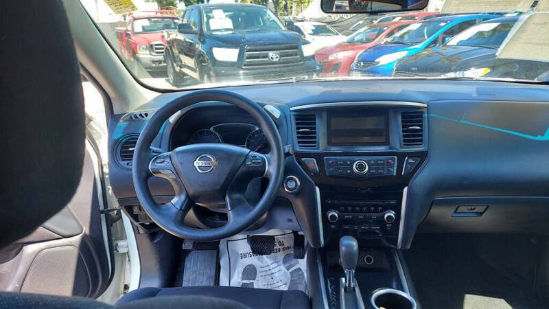 2016 Nissan Pathfinder S