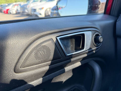 2014 Ford Fiesta Titanium